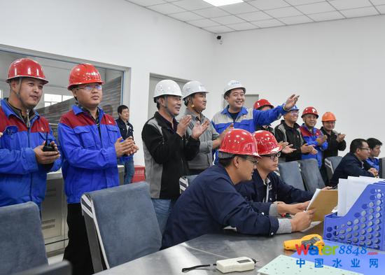 解讀國內(nèi)首個純污泥焚燒發(fā)電處理樣本